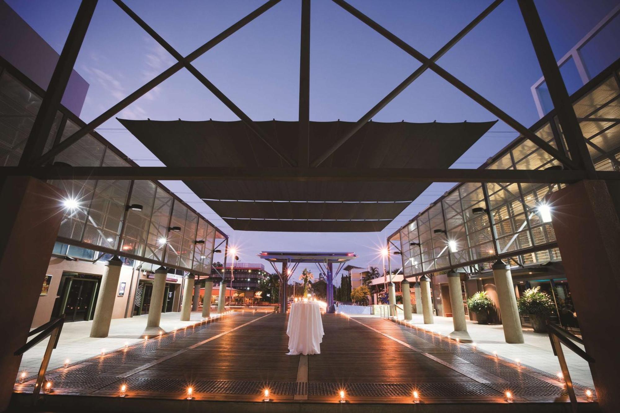 Doubletree By Hilton Esplanade Darwin Hotel Eksteriør billede