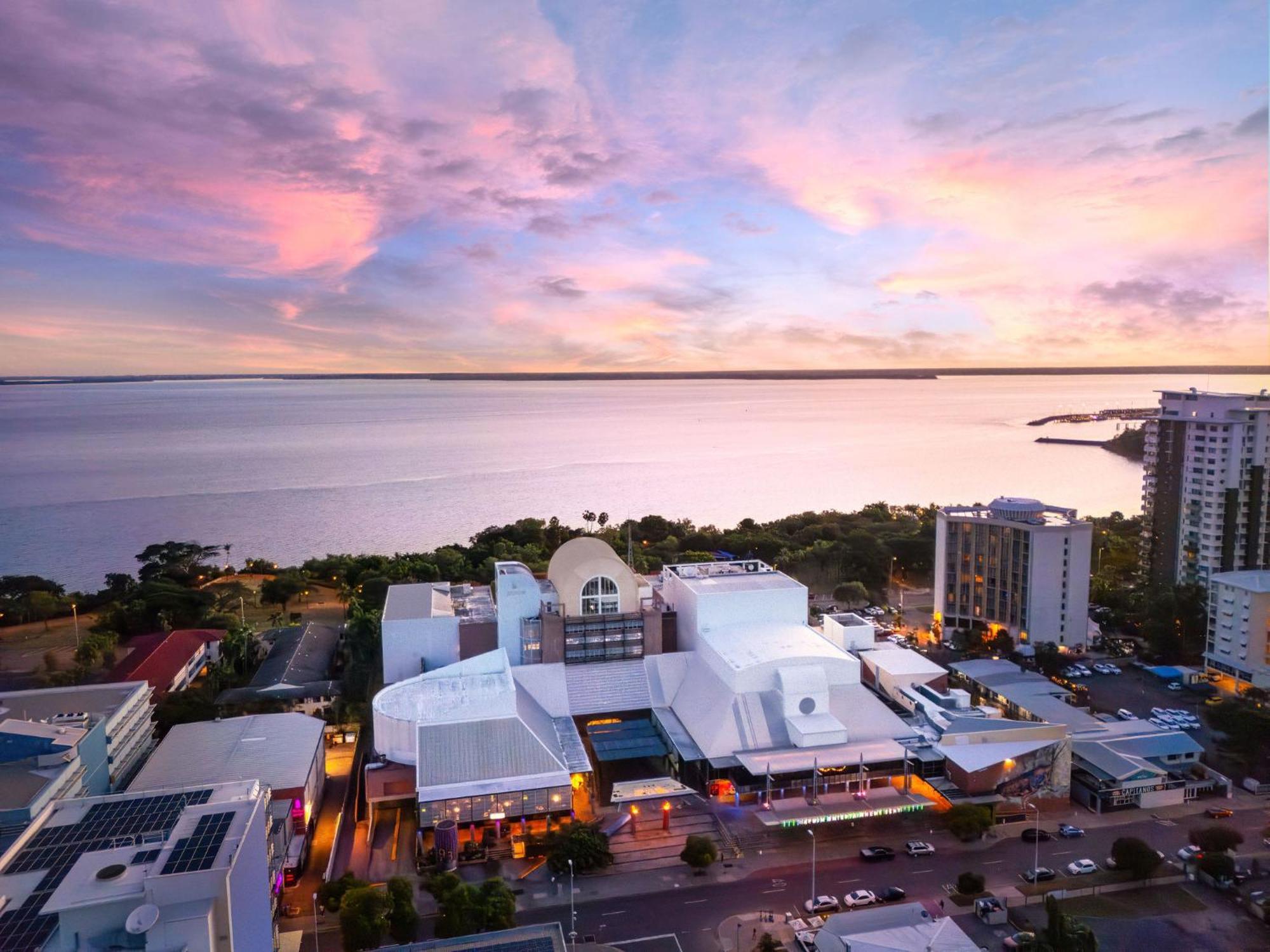 Doubletree By Hilton Esplanade Darwin Hotel Eksteriør billede