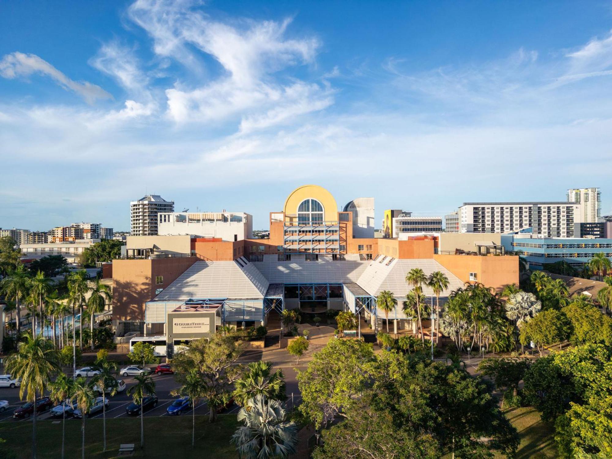 Doubletree By Hilton Esplanade Darwin Hotel Eksteriør billede