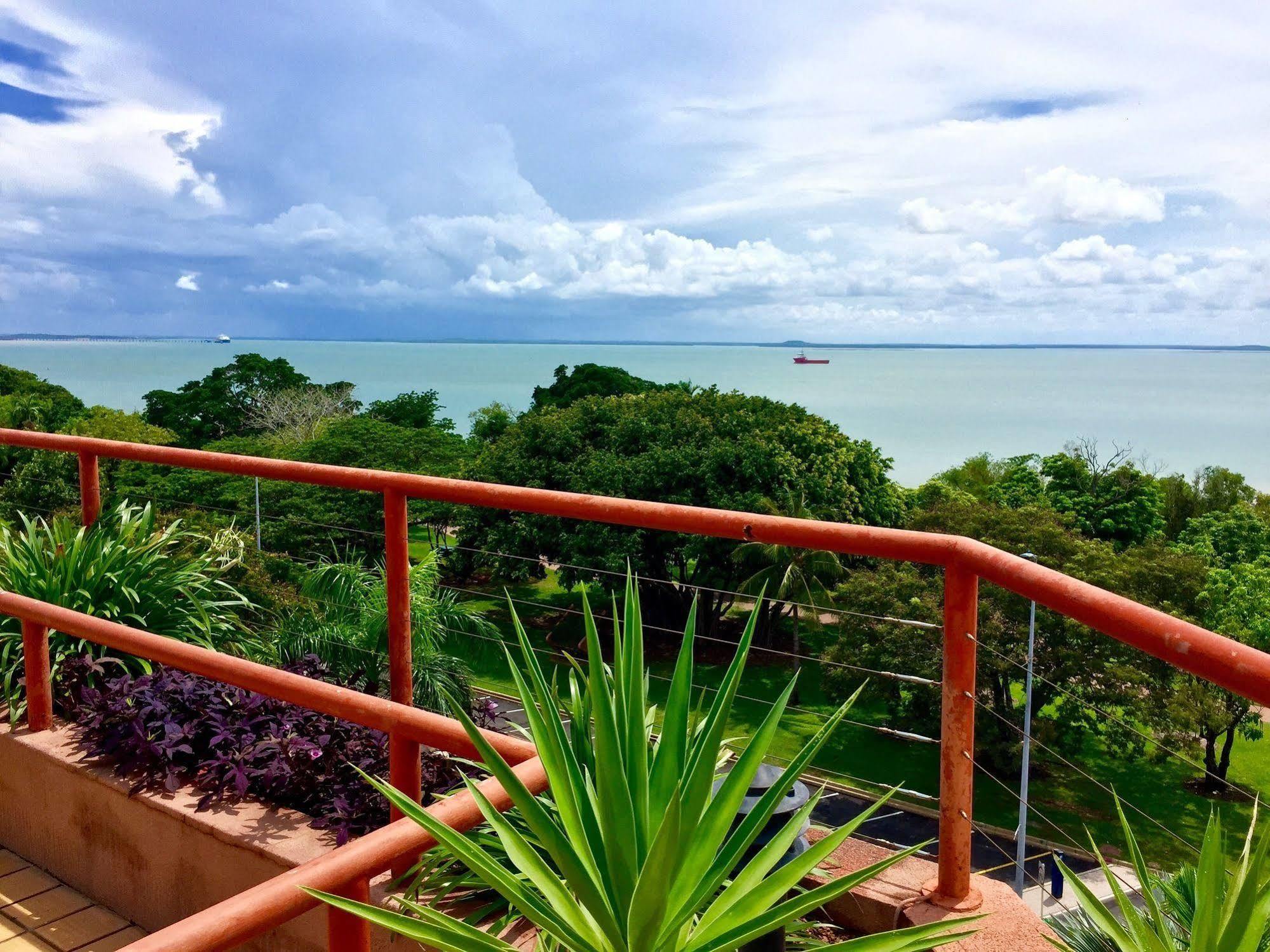 Doubletree By Hilton Esplanade Darwin Hotel Eksteriør billede